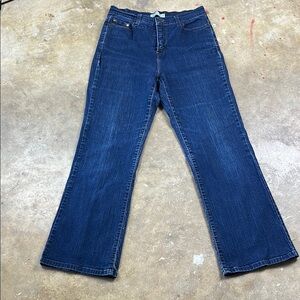 Levi's 512 Slimming bootcut
Size: 12 Short